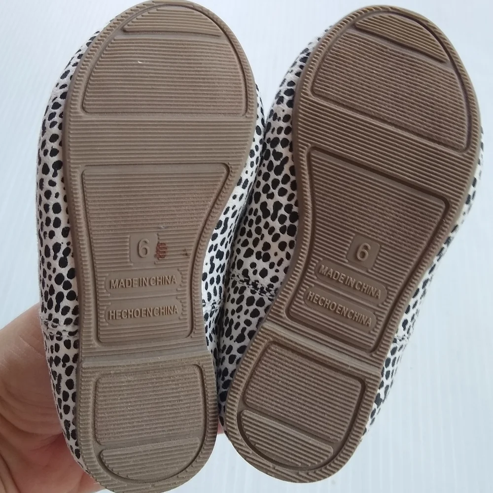 OLD NAVY black & white animal print baby girl flats